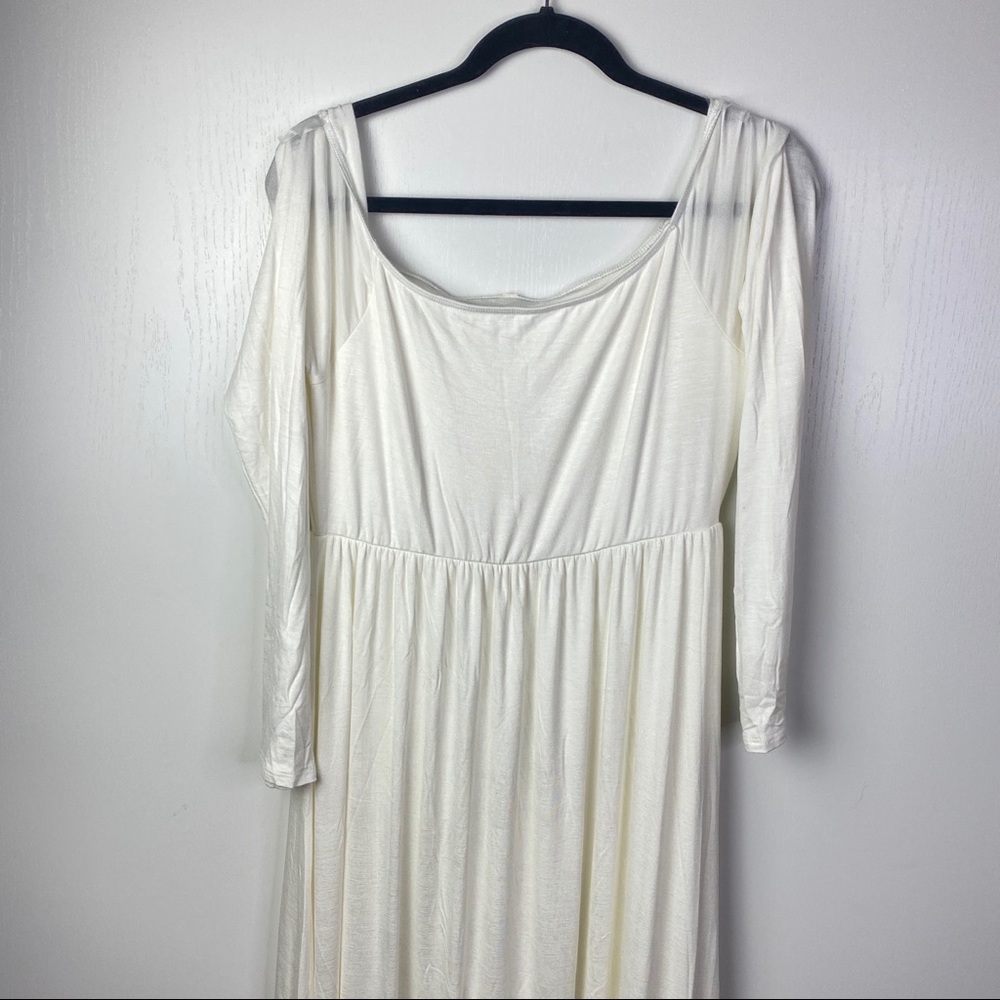 NWOT White Off Shoulder Maternity Maxi Dress - Picture 3 of 6